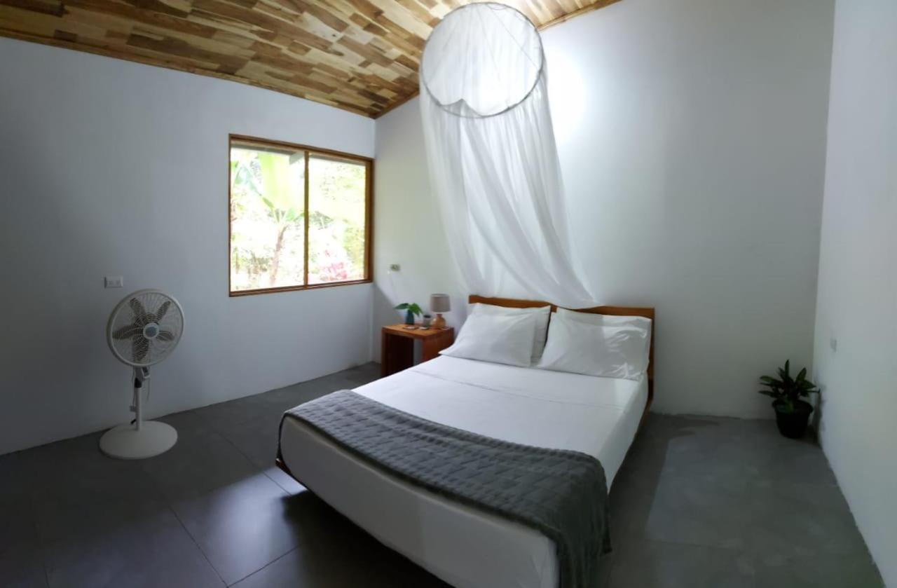 Scarlet House Villa Carate Dış mekan fotoğraf