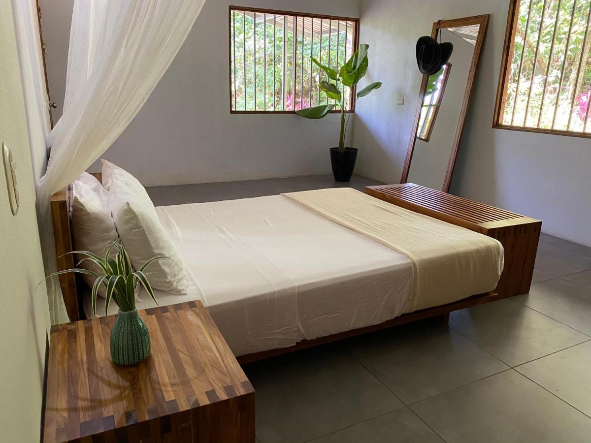 Scarlet House Villa Carate Dış mekan fotoğraf